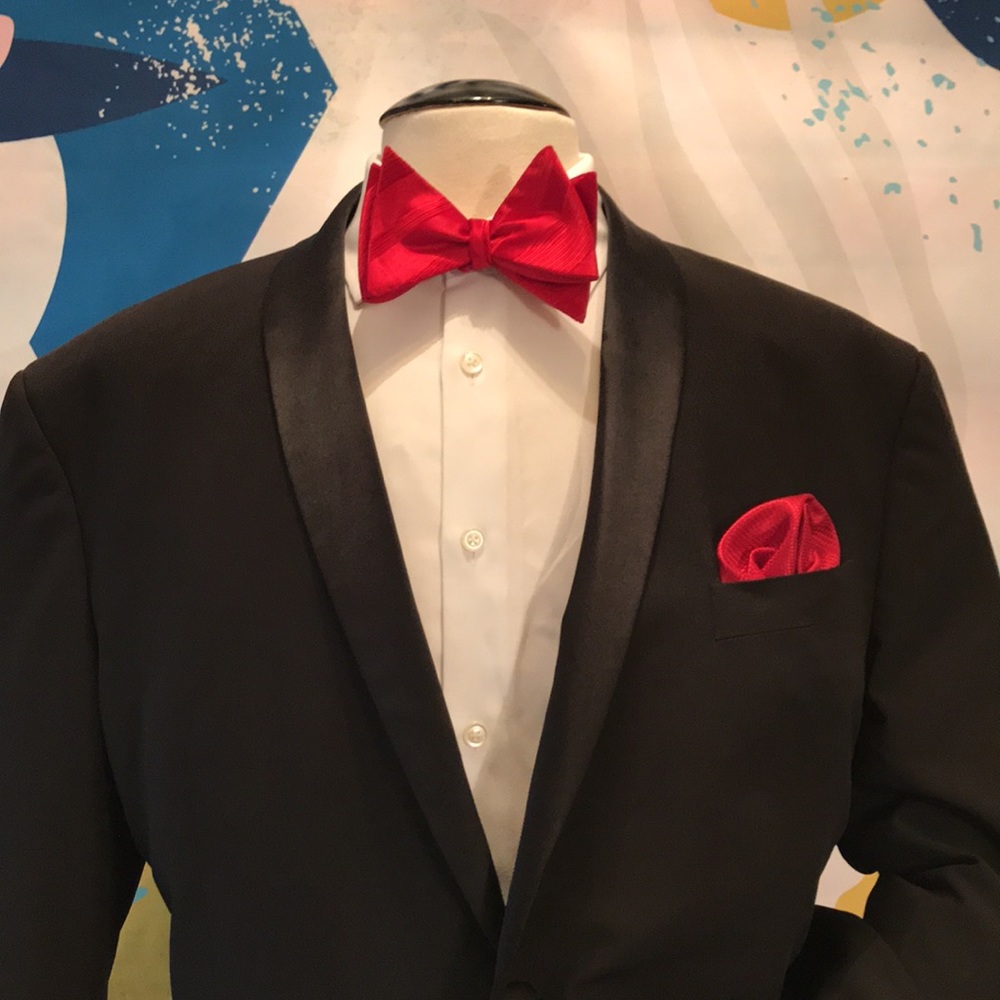 Eleganza Platinum Tuxedo Coat